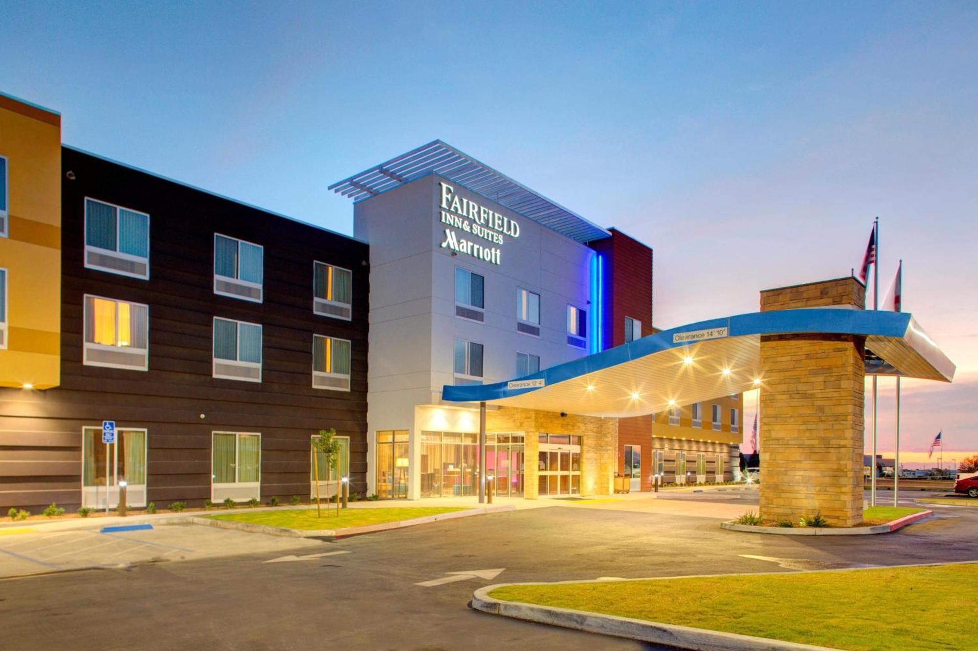 Fairfield Inn & Suites By Marriott Bakersfield North/Airport Eksteriør billede