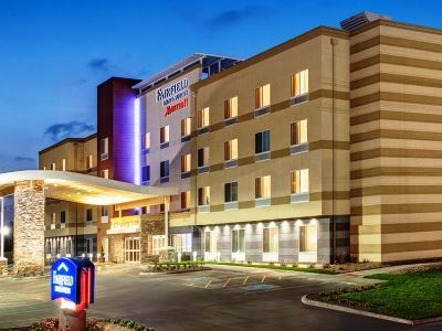 Fairfield Inn & Suites By Marriott Bakersfield North/Airport Eksteriør billede